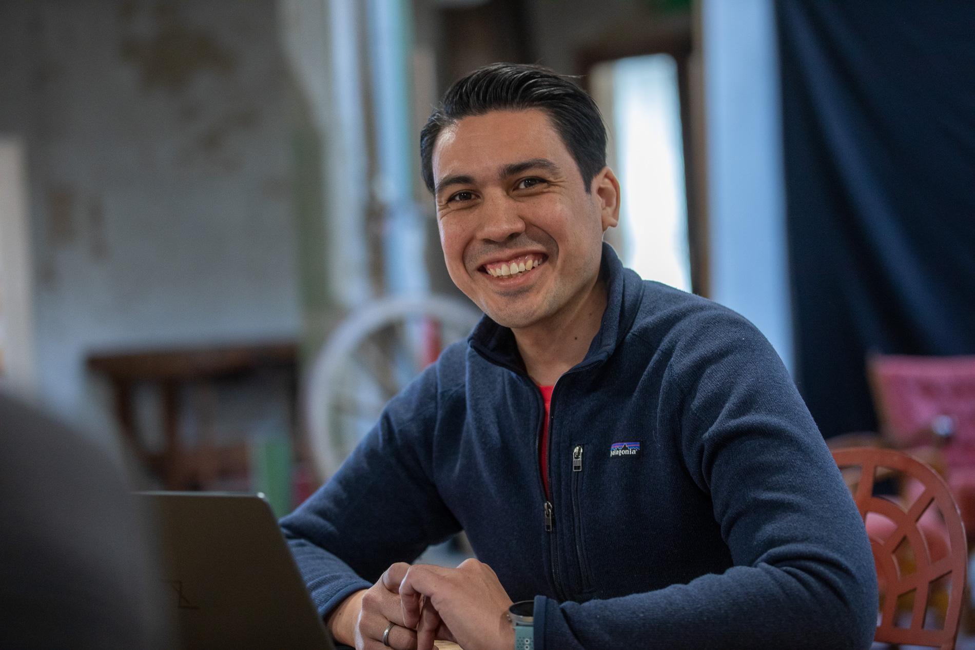 Im Interview gibt CEO Dennis Nasrun, CEO & Co-Founder von metiundo, Einblicke in die technologischen Herausforderungen smarter Gebäudelösungen.