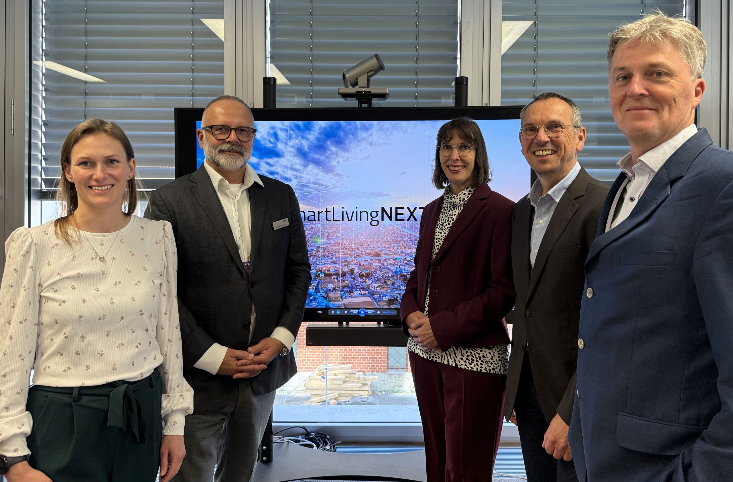 SmartLivingNEXT zeigte auf dem ZVEI Digital R:Evolution Day 2025 zwei neue Pilotlösungen für souveränen Datenaustausch.